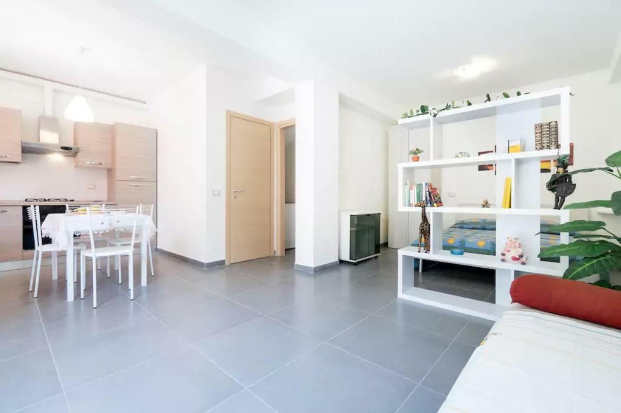 Villa Gelsomino 阿沃拉 外观 照片