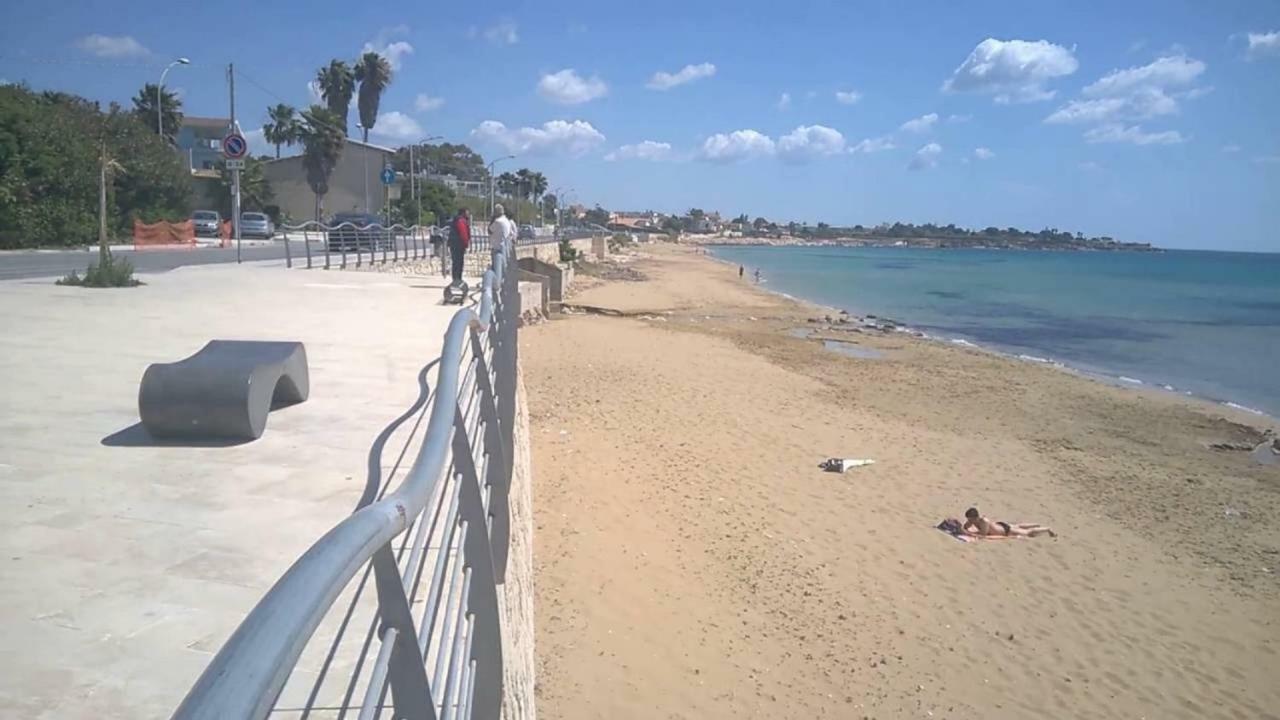 Villa Gelsomino 阿沃拉 外观 照片